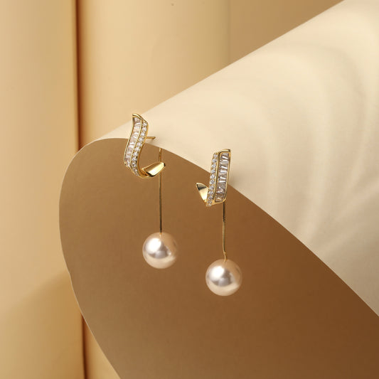 Pearl Drop Design 18KT Gold Plated Zircon Earring