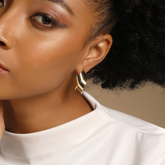 Twisted Shine Wave Design 18KT Gold Plated Stud Earring