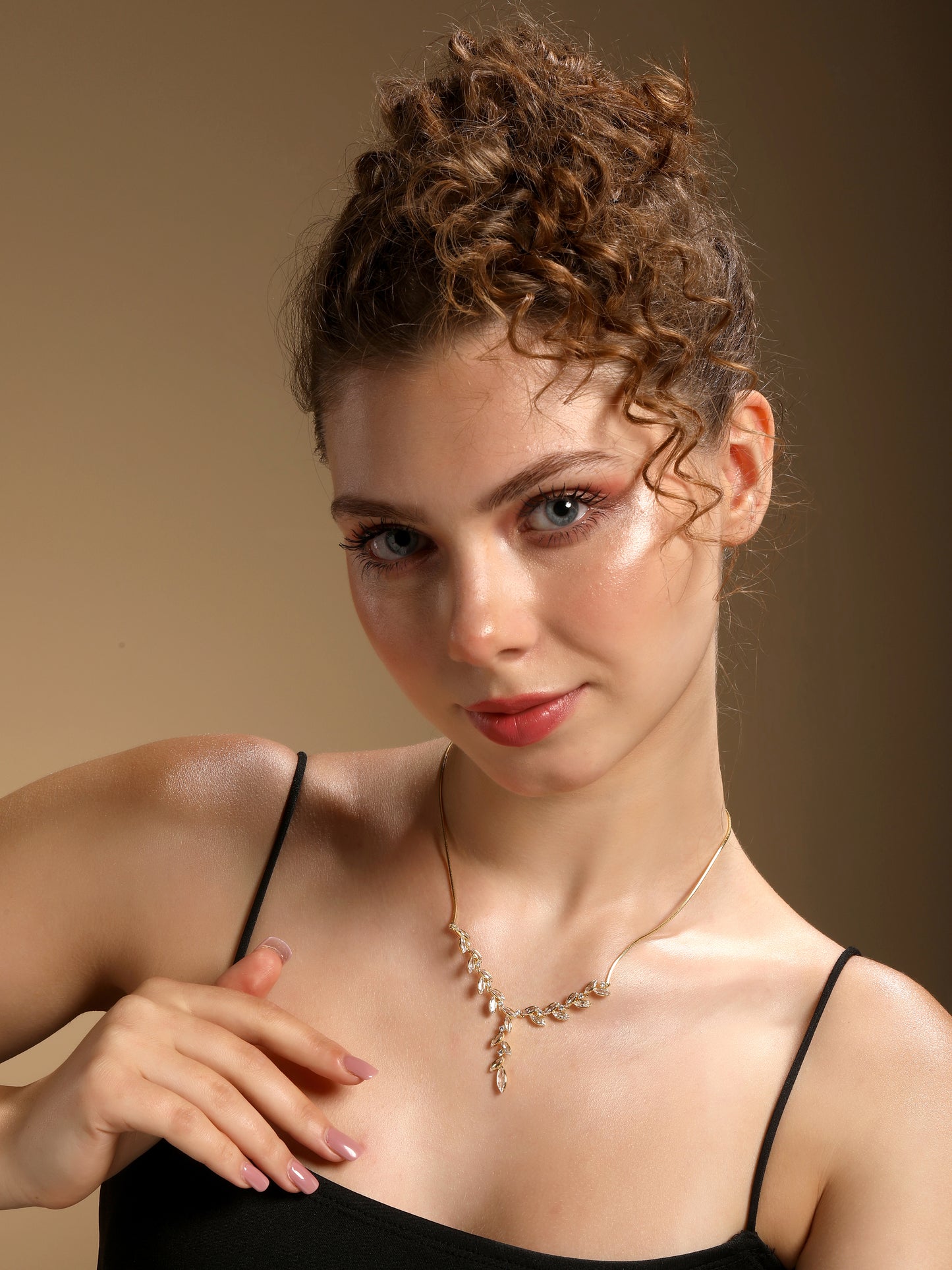 Gleaming Leaf Design 18KT Gold Plated Zircon Necklace