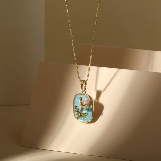 Blooming Flower Shape Pearl 18KT Gold Plated Pendant Chain