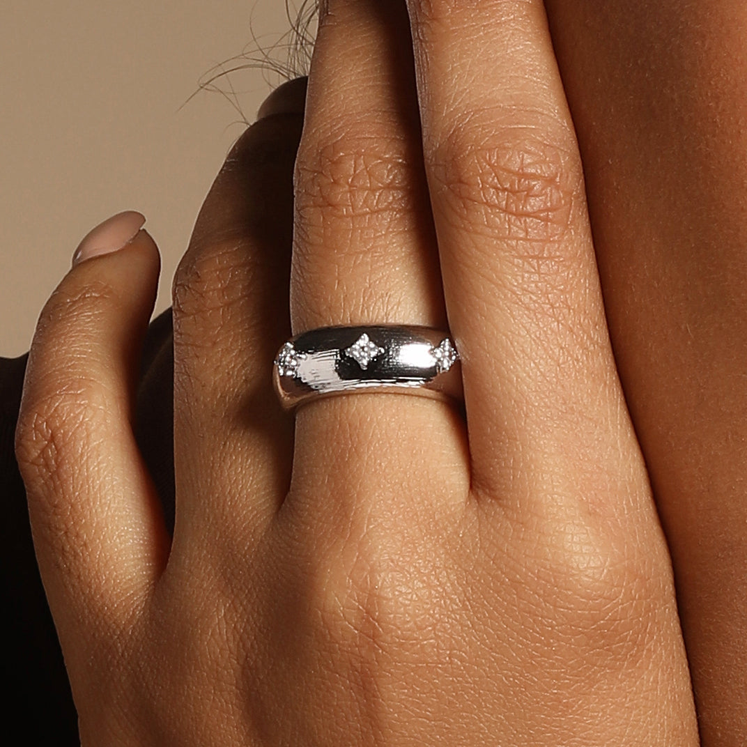 Elegant and Stylish Silver Plated Adjustable Finger Ring