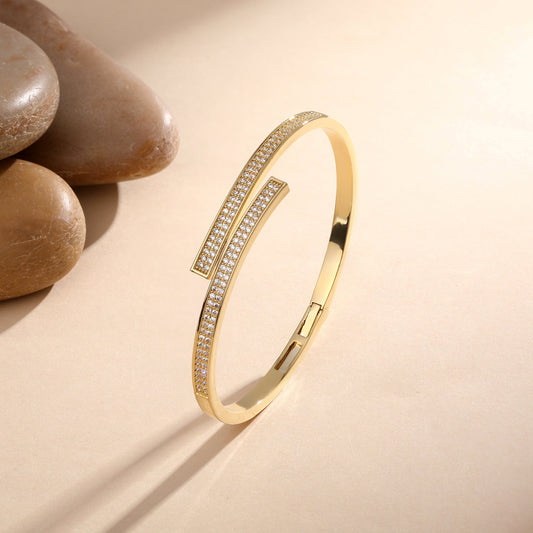 Stylish and Unique Designs 18KT Gold Plated Bracelet