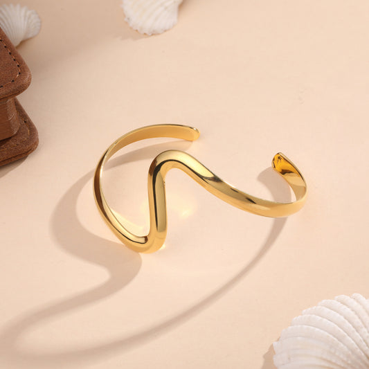 Aesthetic Design 18KT Gold Plated Adjustable Cuff Bracelet