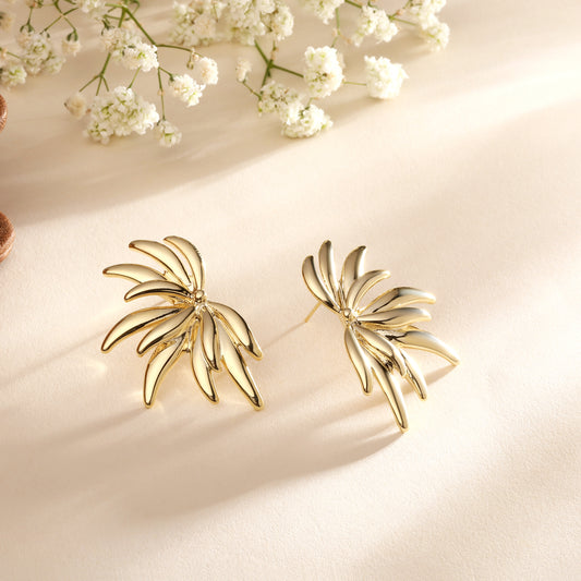 Western and Stylish Palm Tree Shape 18KT Gold Plated Dangle Earring