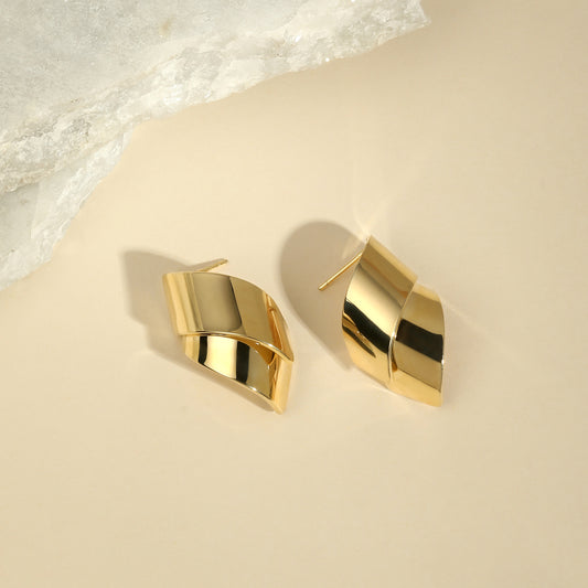 Twisted Shine Wave Design 18KT Gold Plated Stud Earring