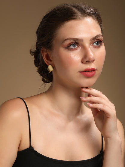 Wide Arc Form Design 18KT Gold Plated Stud Earring