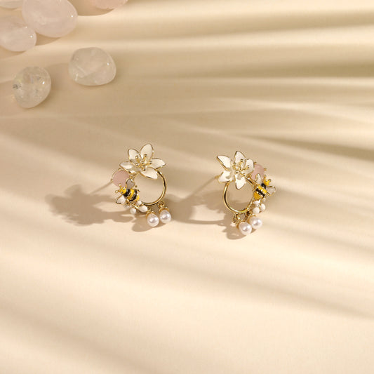 Bee Flower Design 18KT Gold Plated Pearl Dangle Earring