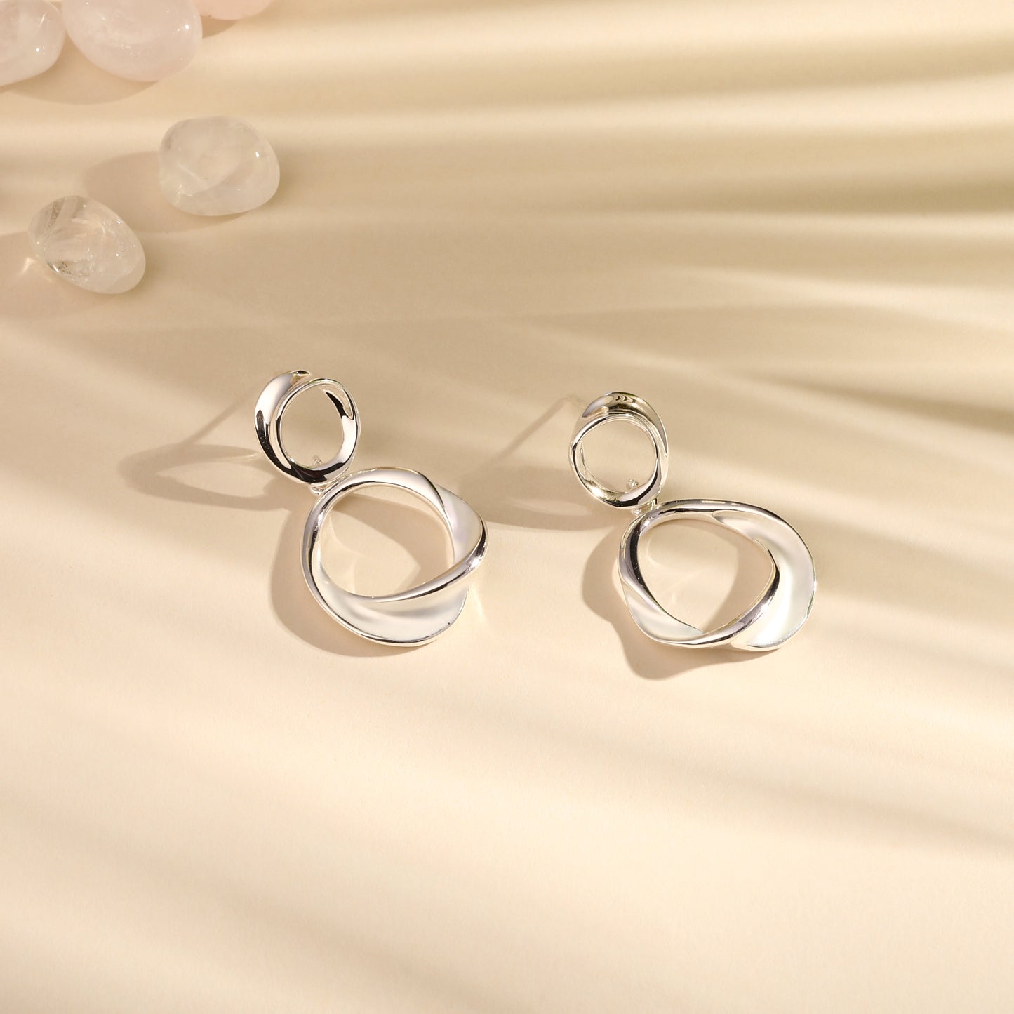 Twisted Dual Circle Shaped Silver Plated Dangle Earring