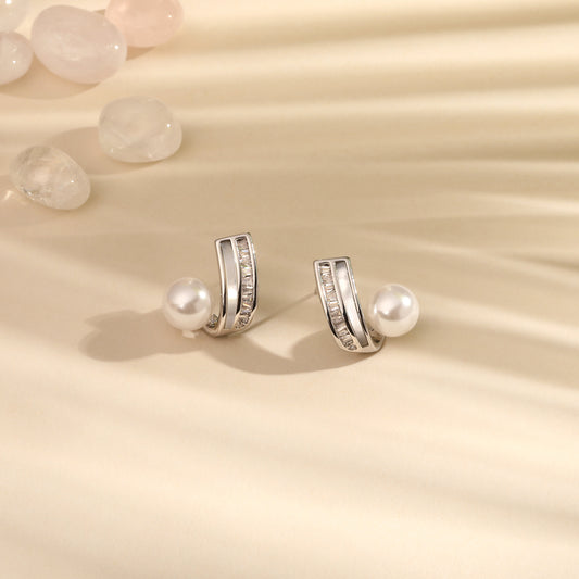 Elegant Crystal Freshwater Pearl Silver Plated Stud Earring