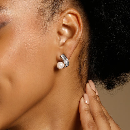 Elegant Crystal Freshwater Pearl Silver Plated Stud Earring