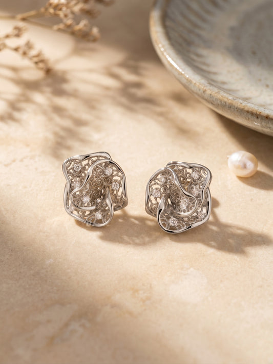 Filigree Rose Zircon Dust Gold Stud Earring