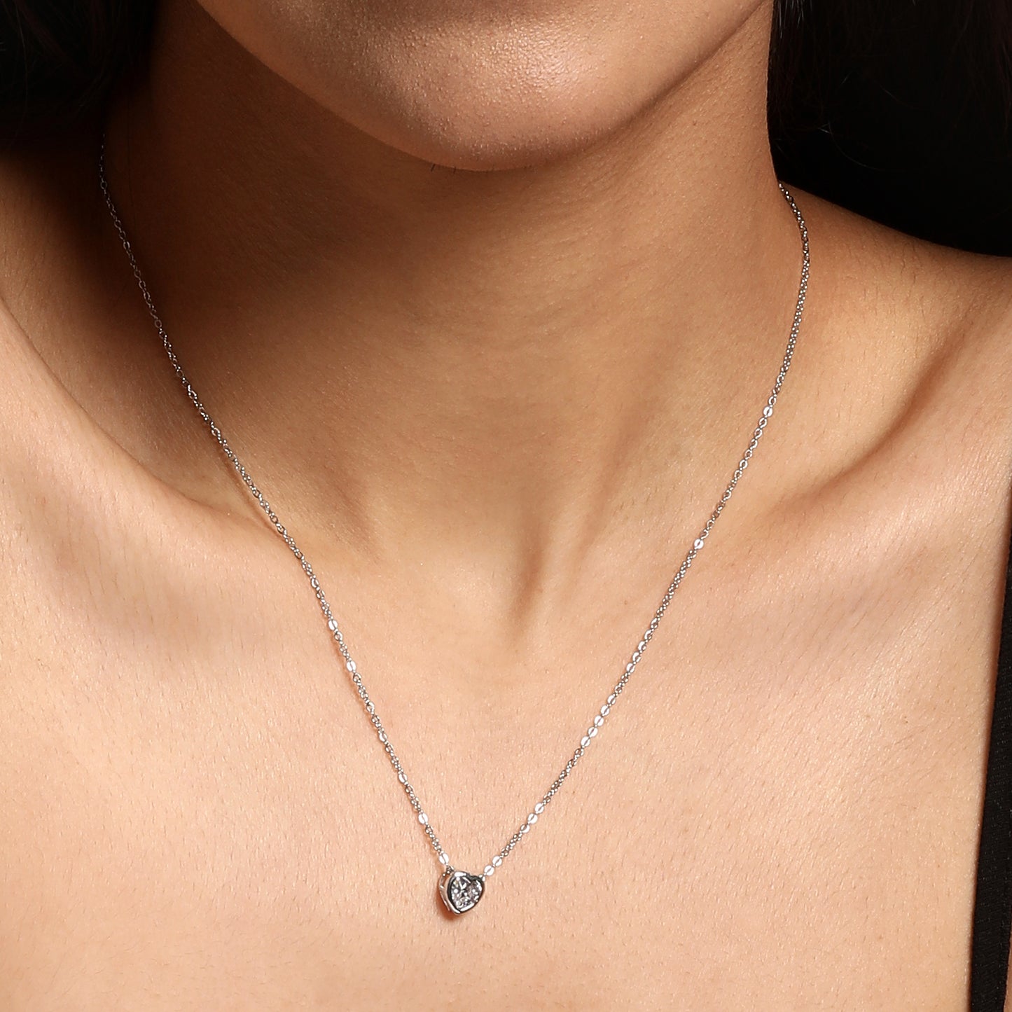 Elegant Heart Shape Silver Plated Zircon Pendant Chain