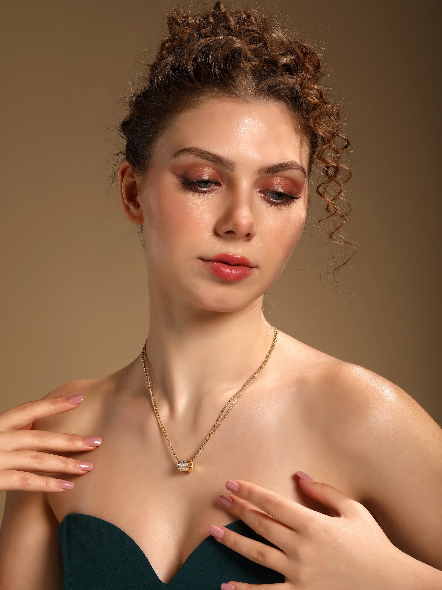 Trendy Creative Cylinder 18KT Gold Plated Zircon Pendant Chain