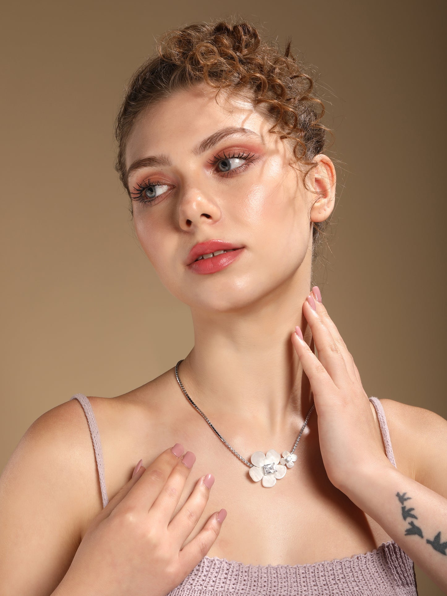 Flower Shape Silver Plated Zircon Pendant Chain