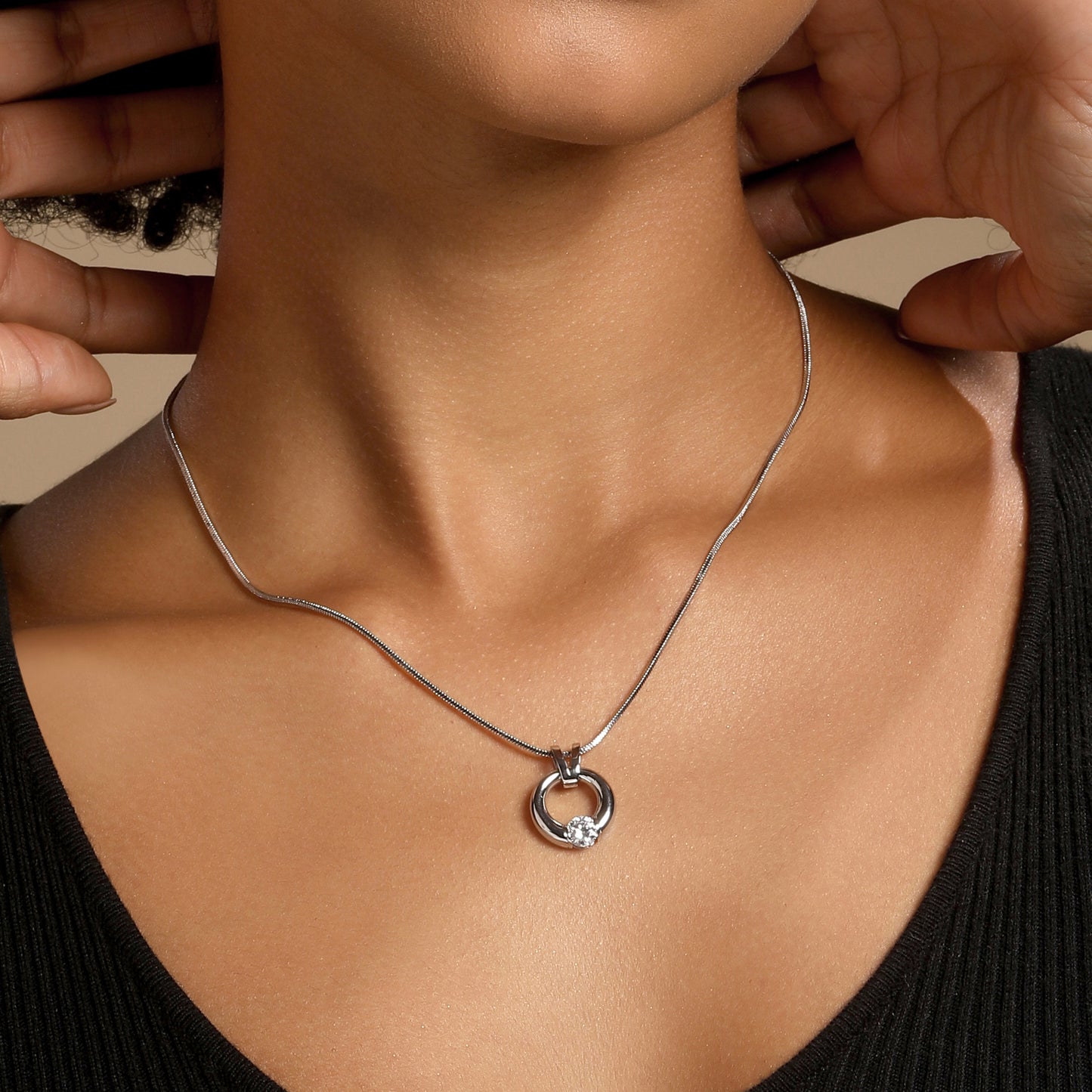 Round Loop Shape Silver Plated Zircon Pendant Chain