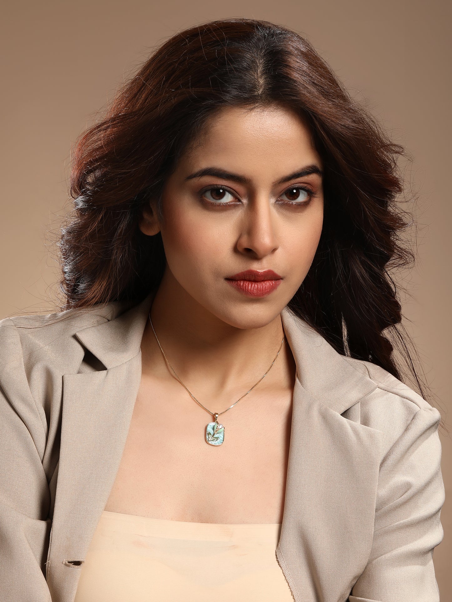 Blooming Flower Shape Pearl 18KT Gold Plated Pendant Chain