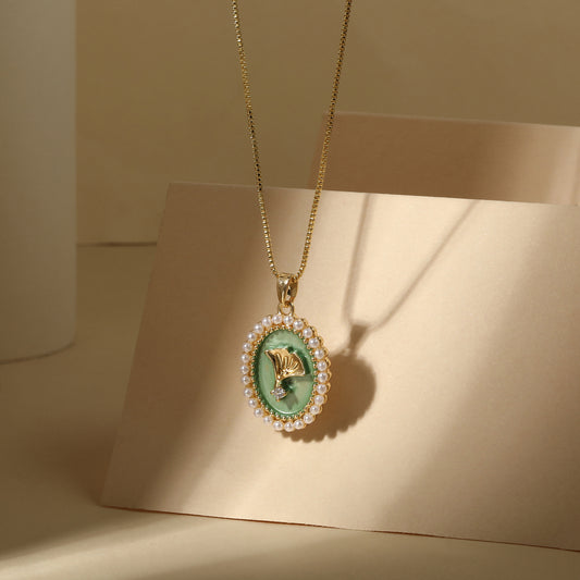 Oval Shape Pearl Frame 18KT Gold Plated Pendant Chain