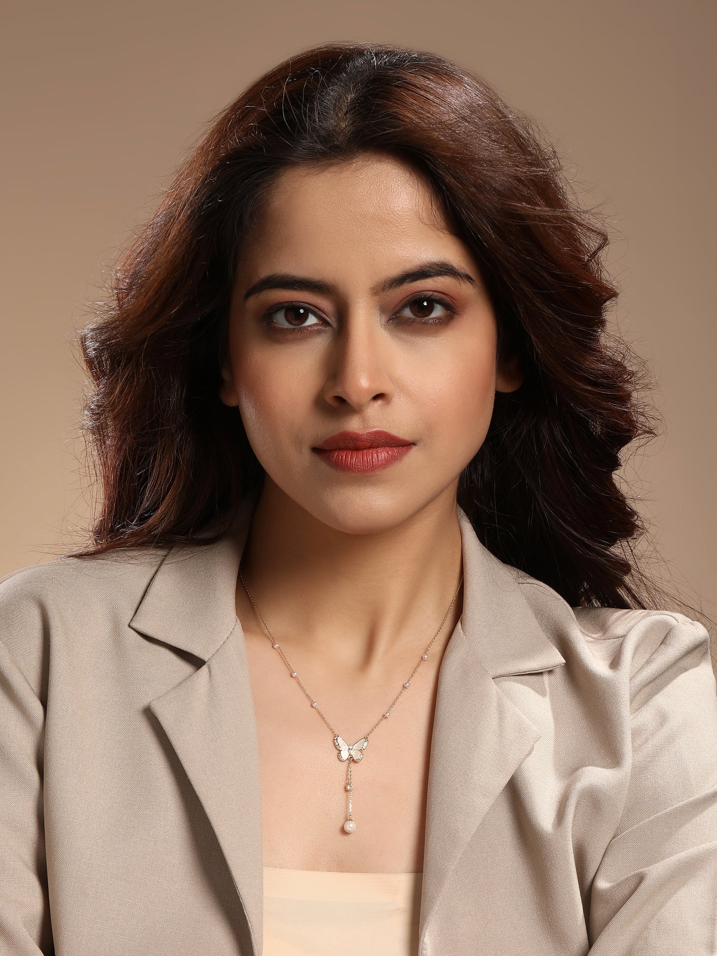 Butterfly Shine Pearl 18KT Gold Plated Zircon Pendant Chain