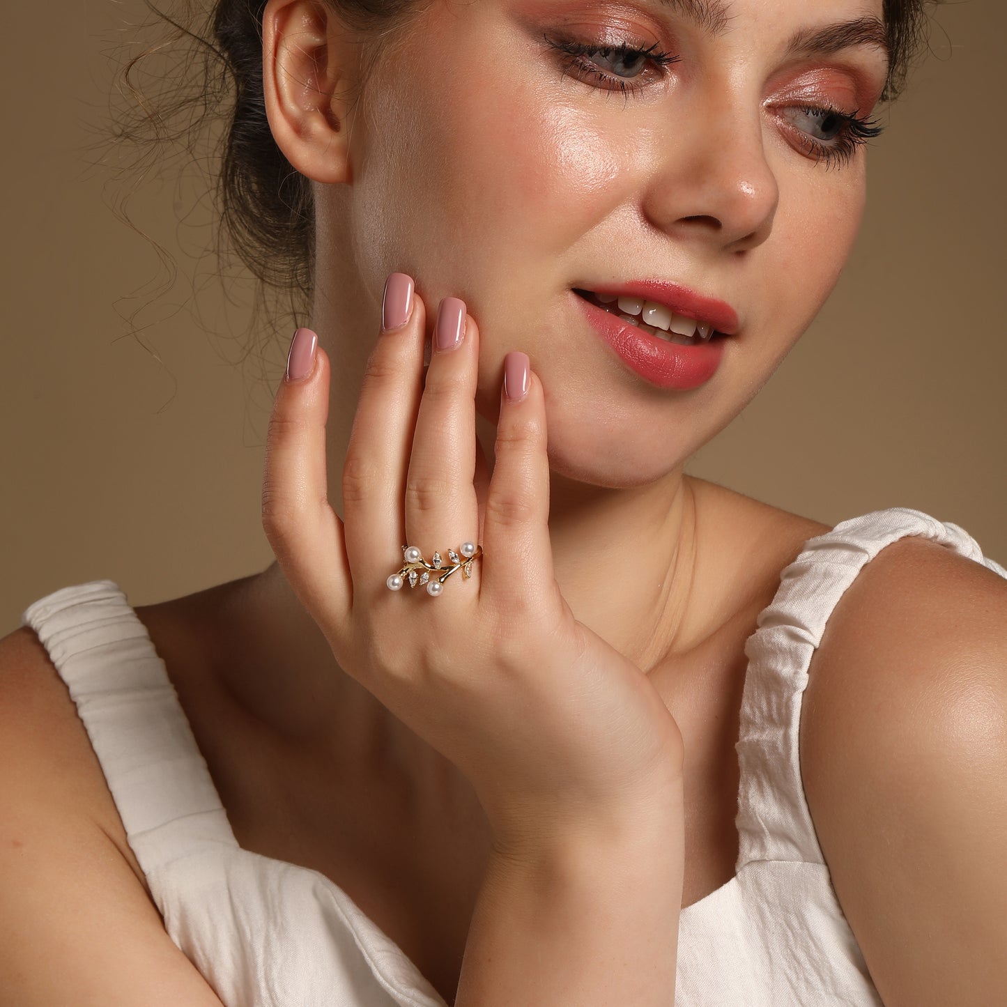 Freshwater Leaf 18kt Gold Plated Adjustable Pearl Finger Ring