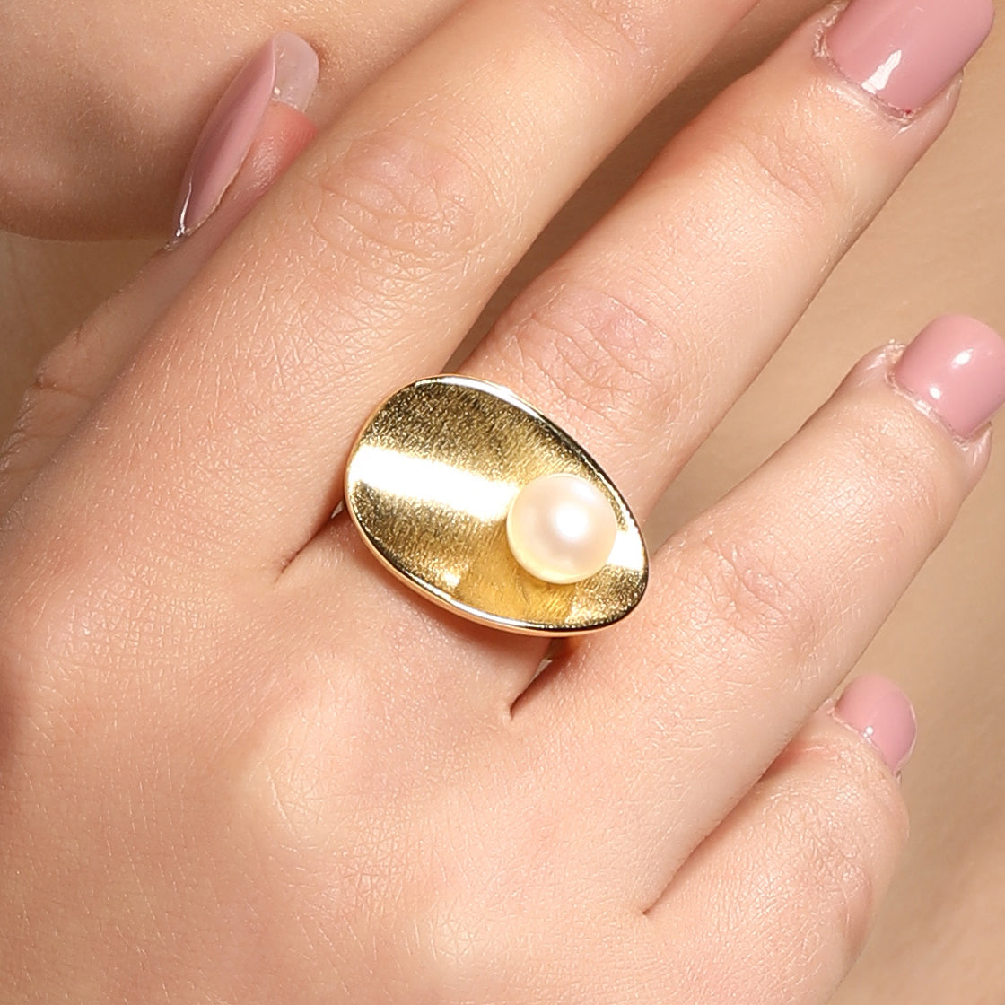 Cultured Freshwater Pearl 18kt Gold Plated Adjustable Finger Ring