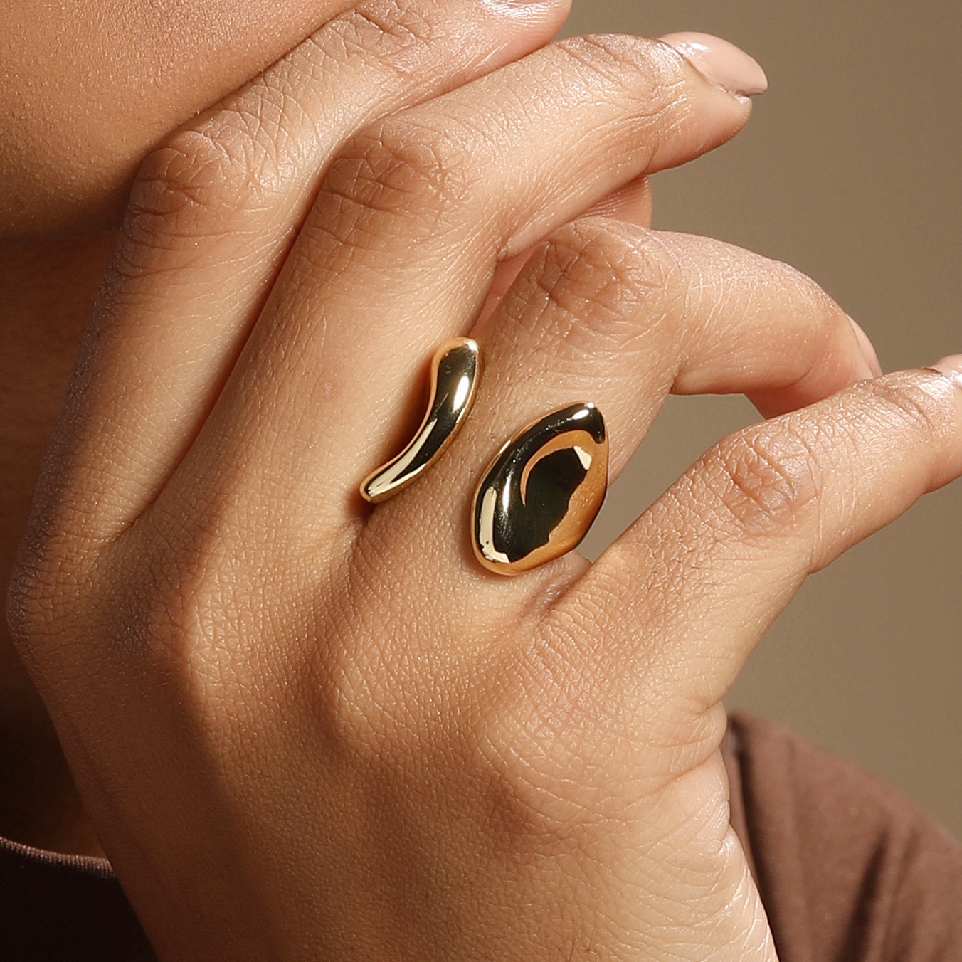Stylish Wrap 18kt Gold Plated Adjustable Chunky Finger Ring