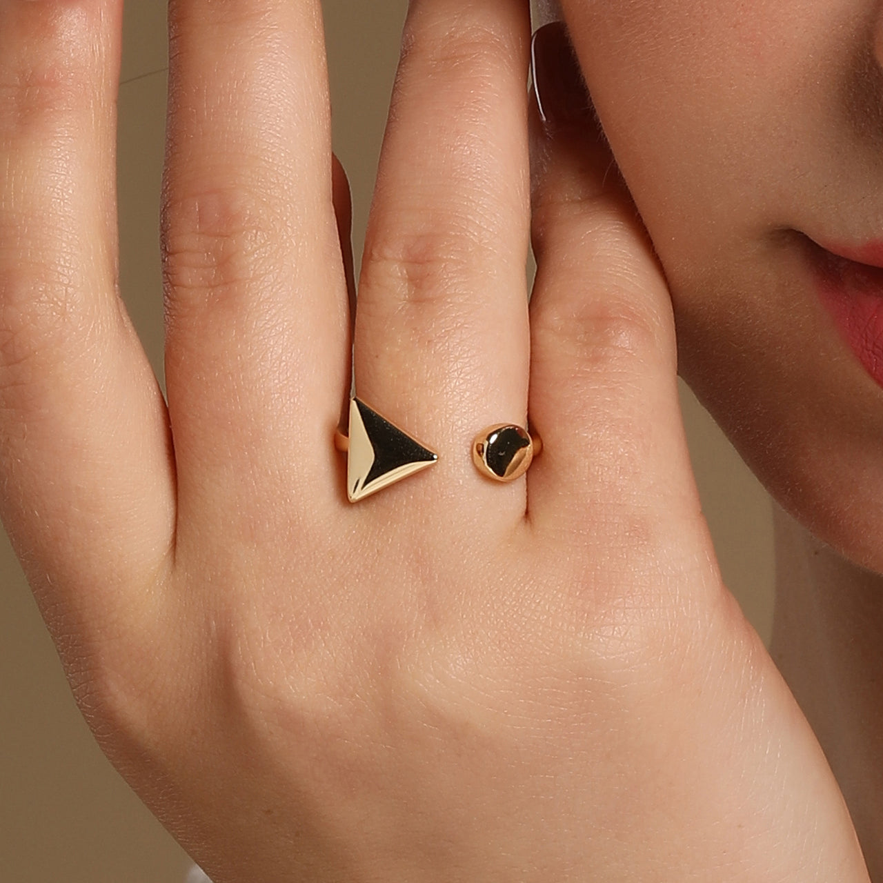 Arrowed 18kt Gold Plated Adjustable Finger Ring