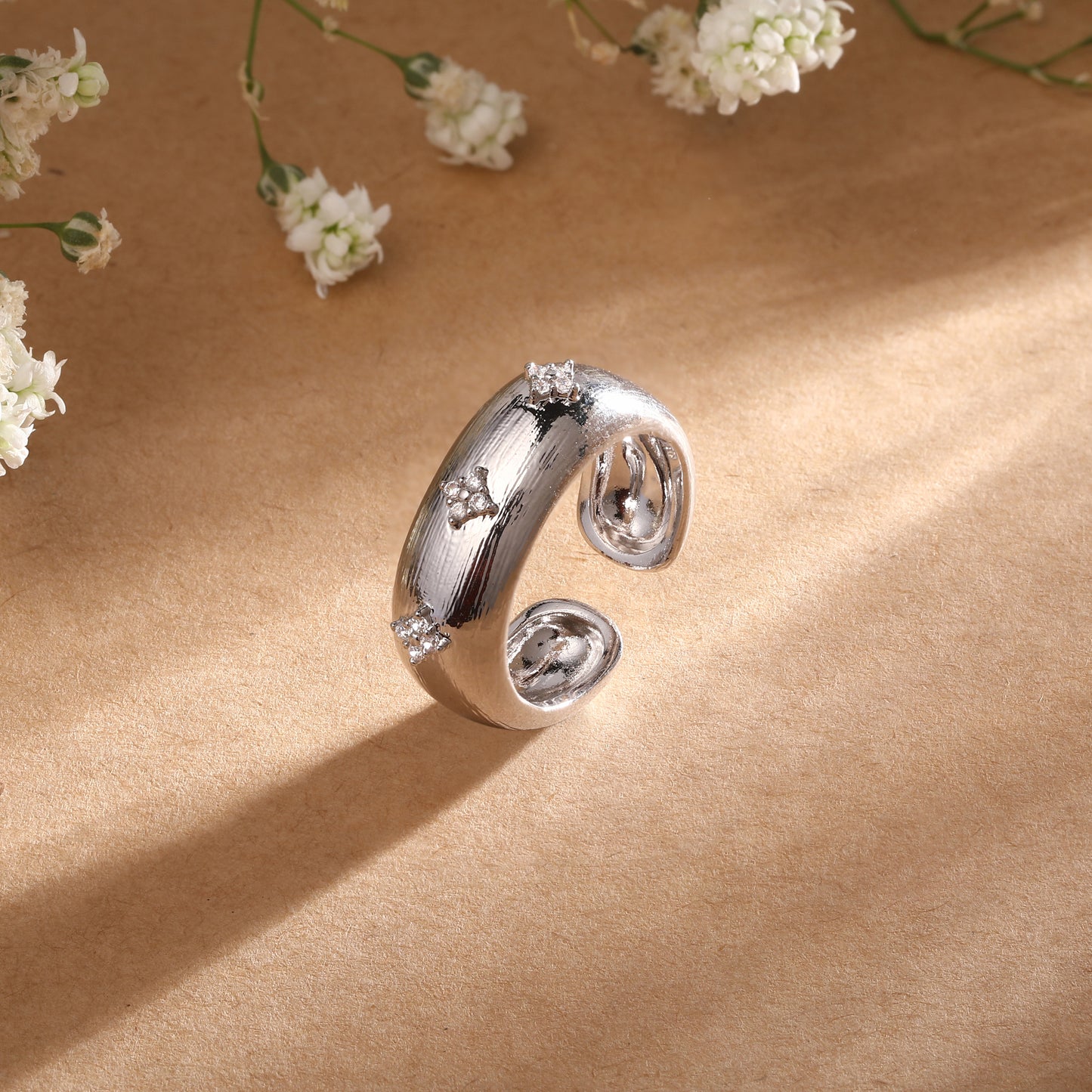 Elegant and Stylish Silver Plated Adjustable Finger Ring