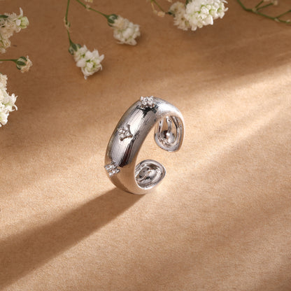 Elegant and Stylish Silver Plated Adjustable Finger Ring