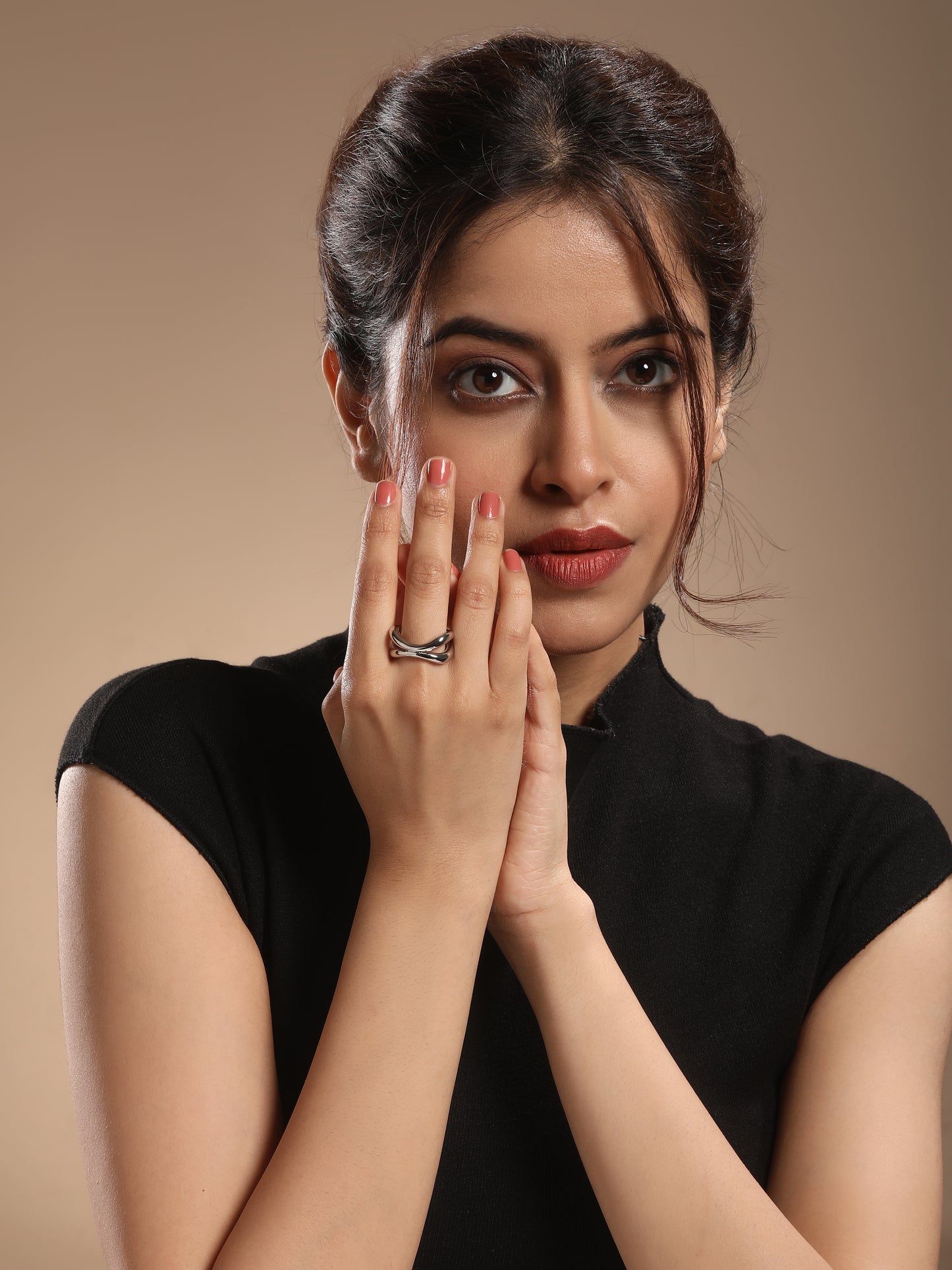 Criss Cross Silver Plated Adjustable Finger Ring
